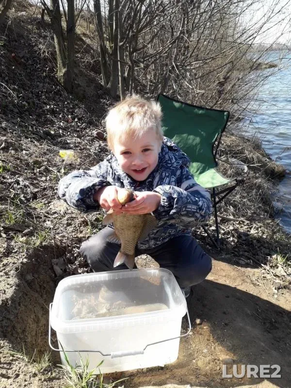 Crucian carp — Amerevskiy karyer, Apr 26, 2019