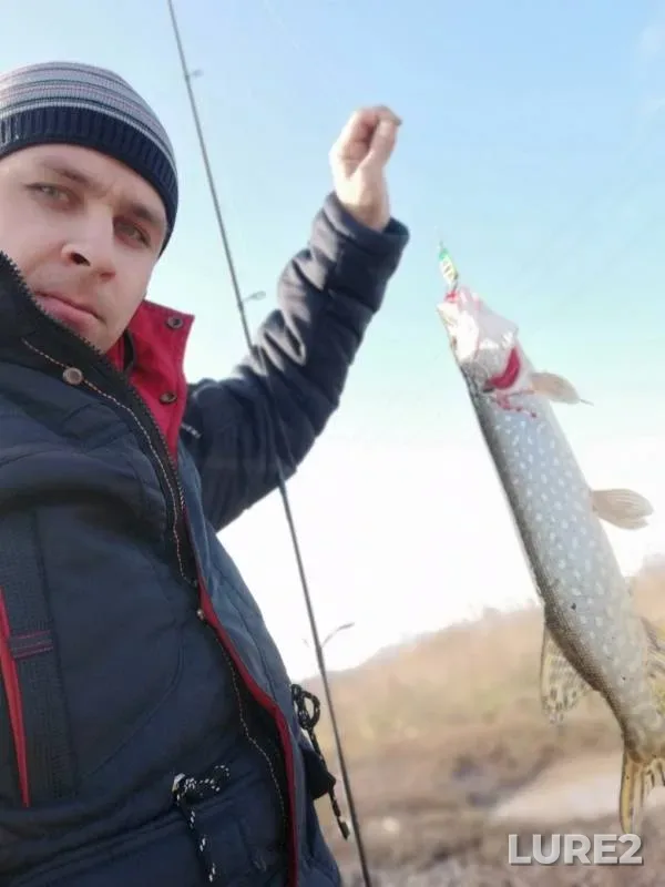 Pike — Dyadkovskiy zaton, Oct 12, 2019