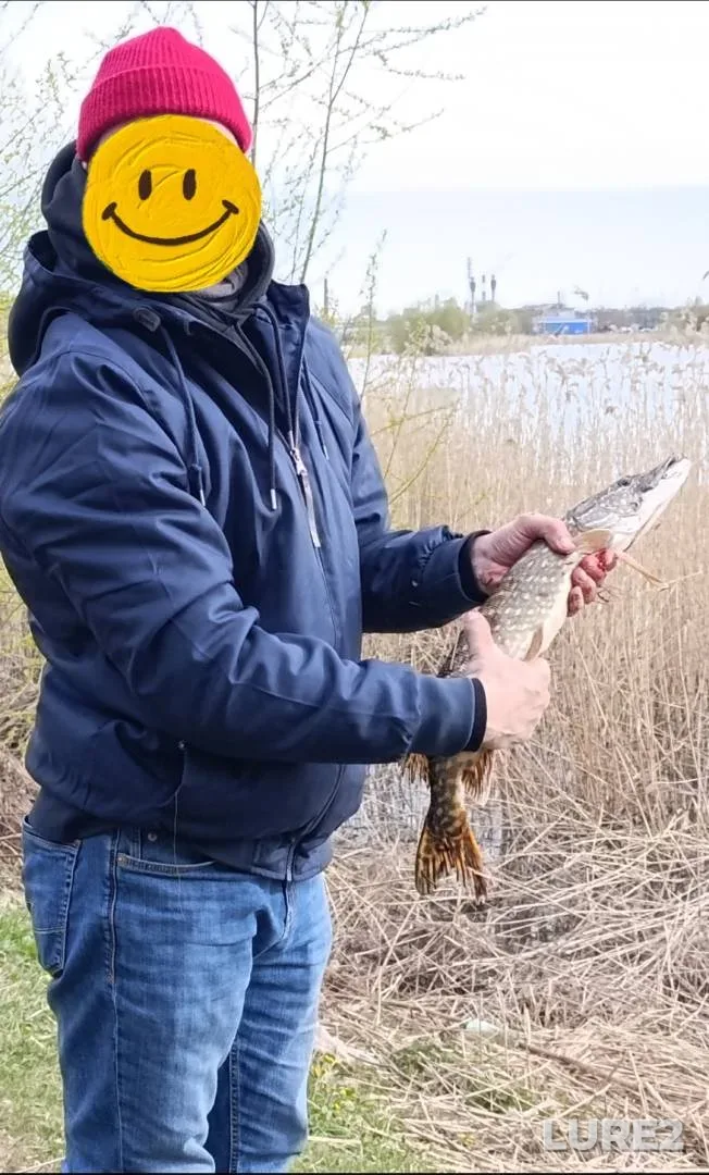 Pike — Ivanovskiy karyer, Apr 19, 5:02 PM